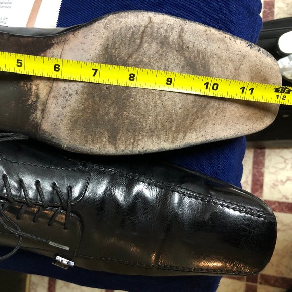 Louis Vuitton Men's Black Shoes - Picture 14 of 15